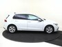 Volkswagen Golf 1.5 TSI Life | CarPlay | Parkeersensoren | Adaptieve cruise control | Sfeerverlichting | Navigatie | Digital cockpit | Airco |