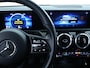 Mercedes-Benz A-klasse 180 Style Advantage | Trekhaak | Parkeerpakket met Camera | Navigatie | Cruise Controle | Inclusief 12 Maanden Garantie