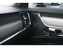 Volvo V90 2.0 T8 Plug-in hybrid AWD Ultra Dark | Head-up Display| Gelaagde zijruiten| 360* Camera| Semi-elektrisch inklapbare trekhaak|