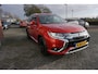 Mitsubishi Outlander 2.4 PHEV S-EDITION CAMERA 19INCH 4X PERF ALL SEASON BANDEN ANDROID-APPLECARPLAY STOELVERWARMING TREKHAAK ECC AIRCO CRUISECONTROL BLUETOOTH PRIVACYGLAS 4X ELECTR.RAMEN-SPIEGELS
