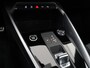 Audi A3 Sportback 30 TFSI S Edition | Pano dak | S-Line | B&O | 18" | Stoelverwarming | Sportstoelen |