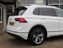 Volkswagen Tiguan 2.0 TSI 4Motion R-Line / Pano / 360 Camera / Head up / Trekhaak / Leder / alle opties !