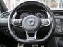 Volkswagen Tiguan 2.0 TSI 4Motion R-Line / Pano / 360 Camera / Head up / Trekhaak / Leder / alle opties !