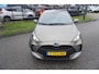 Toyota Yaris 1.5 Hybrid 116pk CVT Active Clima Navi Multi Media 27.510KM NL Auto
