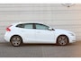 Volvo V40 2.0 T2 Nordic+ | Dealeronderhouden | Parkeerverwarming met timer | Verwambare voorstoelen |  Verwarmbare voorruit | Volvo on Call | Adaptief TFT Crystal instrumentenpaneel | Full Led | 18" All Seasonbanden | Dual Zone Climate Control | High Performance Audio