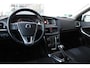 Volvo V40 2.0 T2 Nordic+ | Dealeronderhouden | Parkeerverwarming met timer | Verwambare voorstoelen |  Verwarmbare voorruit | Volvo on Call | Adaptief TFT Crystal instrumentenpaneel | Full Led | 18" All Seasonbanden | Dual Zone Climate Control | High Performance Audio