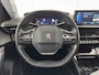 Peugeot e-2008 EV Allure 50 kWh [ 3-Fase ] {SOH-84%} (INCL-BTW) *PANO | LEATHER-FABRIC | FULL-LED | SPORT-SEATS | DIGI-COCKPIT | CAMERA | KEYLESS | PRIVACY-GLASS | DAB+ | NAVI-FULLMAP | ECC | CARPLAY | LANE-ASSIST | PDC | CRUISE | 17''ALU*