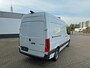 Mercedes-Benz Sprinter 317 L2H2 2x Schuifdeur Alarm kl3 Adaptieve cruise Digitale binnenspiegel Pro Trekhaak 3.5T Smartphone integratie Stuurwiel verwarming 270gr Deuren Betimmering