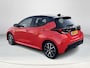 Toyota Yaris 1.5 Hybrid Launch Edition **HEAD UP DISPLAY/ STOELVERWARMING/ JBL AUDIO/ PANORAMA DAK/ 36 MAANDEN GARANTIE**