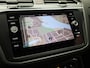 Volkswagen Tiguan 1.5TSI/150PK R-Line Blackstyle DSG · Panoramadak · Apple/Android · Parkeersensoren + Camera