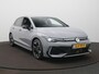 Volkswagen Golf 1.5 eTSI R-Line Edition Automaat - IQ light - Side Assist - Camera - Stoelverwarming