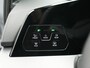 Volkswagen Golf 1.5 eTSI R-Line Edition Automaat - IQ light - Side Assist - Camera - Stoelverwarming