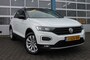 Volkswagen T-Roc 1.5 TSI SPORT BNSR  Automaat / Stoelverwarming / led Verlichting