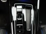 Volkswagen Golf 1.5 eTSI R-Line Edition Autoomaat - Camera - IQ light - Stoelverwarming - ACC