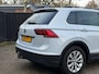 Volkswagen Tiguan 1.5 TSI ACT Comfortline Business DIGITAL DASH - TREKHAAK - STOELVERWARMING
