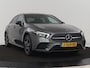 Mercedes-Benz A-klasse 250e AMG Limited | Carplay | Stoelverwarming | Leder/Alcantara | Widescreen | Sfeerverlichting | Navigatie | Camera | Full LED | Park Assist | PHEV | Plug In