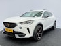 CUPRA Formentor e-Hybrid 1.4 TSI DSG 204PK Met het panoramadak open en de stille kracht van de e-Hybrid beleef je elke rit in deze Cupra Formentor als een mini-vakantie