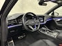Volkswagen Touareg R 3.0 TSI 462PK E-Hybrid | Luchtvering | Puglia Leder | Panorama | ACC | Trekhaak | 22'' | Stoelventilatie | Nachtzicht | Head-Up | Standkachel | Ergo-Comfort | Sfeerverlichting | 4-Zone Clima | Stuurverwarming | Black-Optic | Dodehoek | Lane-Assist | Carplay | Draadloos Laden | BOVAG Garantie |