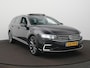 Volkswagen Passat Variant 1.4 TSI PHEV GTE Business Automaat - Panodak - HUD - Stoelverwarming - Camera