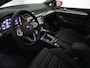 Volkswagen Passat Variant 1.4 TSI PHEV GTE Business Automaat - Panodak - HUD - Stoelverwarming - Camera