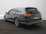 Volkswagen Passat Variant 1.4 TSI PHEV GTE Business Automaat - Panodak - HUD - Stoelverwarming - Camera
