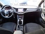 Opel Astra 1.0 Online Edition AUTOMAAT | DODEHOEK DETECTIE | NAVIGATIE | ACHTERUIT RIJ CAMREA | PARKEER SENSOREN | KEYLESS GO/ENTRY | APPLE CARPLAY / ANDROID | CRUISE CONTROL | AIRCO\ECC | LED |