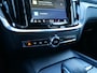 Volvo V60 2.0 B3 164pk Plus Dark Automaat Trekhaak / Camera / Adaptive cruise / Stoelverwarming