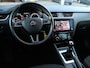 Skoda Octavia Combi 1.0 TSI 115pk Ambition Business | Cruise control | Navigatie | Parkeersensor achter | Apple Carplay / Android Auto | Climate controle |