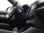 Volvo XC40 2.0 T4 R-Design / Trekhaak / Adapt. cruise / Keyless / Stoelverwarming / Parkeercamera v+a
