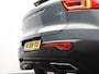 Volvo XC40 2.0 T4 R-Design / Trekhaak / Adapt. cruise / Keyless / Stoelverwarming / Parkeercamera v+a