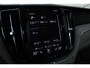 Volvo XC60 2.0 T8 Twin Engine AWD Inscription | Dealeronderhouden | Trekhaak | Parkeerverwarming met timer | Drive Modes | Verwarmbare voorstoelen | Alarm | Verlichtingspack 2 | Elektrisch neerklapbare achterbank | Panoramisch glazen schuif/kanteldak | Elektrisch verstelbare bestuurdersstoel met geheugen | Apple Carplay | Android Auto |19"Lichtmetalen velgen | Volvo on Call | High Performance Audio | Driftwood houtinleg