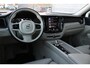 Volvo XC60 2.0 T8 Twin Engine AWD Inscription | Dealeronderhouden | Trekhaak | Parkeerverwarming met timer | Drive Modes | Verwarmbare voorstoelen | Alarm | Verlichtingspack 2 | Elektrisch neerklapbare achterbank | Panoramisch glazen schuif/kanteldak | Elektrisch verstelbare bestuurdersstoel met geheugen | Apple Carplay | Android Auto |19"Lichtmetalen velgen | Volvo on Call | High Performance Audio | Driftwood houtinleg