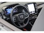 Volvo XC40 B4 197PK Plus | Lounge Pack | 360° | 20" | Leder | Privacy glas
