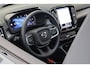 Volvo XC40 B4 197PK Plus | Lounge Pack | 360° | 20" | Leder | Privacy glas