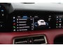 Porsche Taycan Performance 84 kWh / SoH 95.8% / 1Eign. / Panoramadak / 360Camera / Passenger Display / Head-up / Luchtvering / Sportchrono