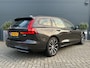 Volvo V60 2.0 T6 Plug-in hybrid AWD Plus Dark | 360 camera | Trekhaak | Sportstoel | Harman/Kardon | Pilot Assist | Stoel & stuurverwarming |