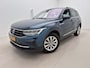Volkswagen Tiguan 1.5 TSI Life Business 150 PK | Apple Carplay | Achteruitrijcamera | Panoramadak | Trekhaak | Digital Cockpit Pro | Stuurwielverwarming | Navigatie | Stoelverwarming | Ergo-Active Voorstoelen | Massage Functie | LED Verlichting | Keyless |