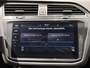 Volkswagen Tiguan 1.5 TSI Life Business 150 PK | Apple Carplay | Achteruitrijcamera | Panoramadak | Trekhaak | Digital Cockpit Pro | Stuurwielverwarming | Navigatie | Stoelverwarming | Ergo-Active Voorstoelen | Massage Functie | LED Verlichting | Keyless |