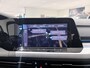 Volkswagen Golf 1.0 TSI Life 110 PK | Apple Carplay | Parkeersensoren | Sfeerverlichting | Climate Control | Digital Cockpit Pro | LED Verlichting | Lichtmetalen Velgen | Navigatie | Lendensteunen Voorzijde | Keyless Go | Rijstrookhulp | DAB Radio |