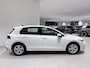 Volkswagen Golf 1.0 TSI Life 110 PK | Apple Carplay | Parkeersensoren | Sfeerverlichting | Climate Control | Digital Cockpit Pro | LED Verlichting | Lichtmetalen Velgen | Navigatie | Lendensteunen Voorzijde | Keyless Go | Rijstrookhulp | DAB Radio |