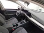 Volkswagen Golf 1.0 TSI Life 110 PK | Apple Carplay | Parkeersensoren | Sfeerverlichting | Climate Control | Digital Cockpit Pro | LED Verlichting | Lichtmetalen Velgen | Navigatie | Lendensteunen Voorzijde | Keyless Go | Rijstrookhulp | DAB Radio |