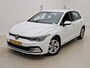 Volkswagen Golf 1.0 TSI Life 110 PK | Apple Carplay | Parkeersensoren | Sfeerverlichting | Climate Control | Digital Cockpit Pro | LED Verlichting | Lichtmetalen Velgen | Navigatie | Lendensteunen Voorzijde | Keyless Go | Rijstrookhulp | DAB Radio |