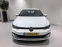 Volkswagen Golf 1.0 TSI Life 110 PK | Apple Carplay | Parkeersensoren | Sfeerverlichting | Climate Control | Digital Cockpit Pro | LED Verlichting | Lichtmetalen Velgen | Navigatie | Lendensteunen Voorzijde | Keyless Go | Rijstrookhulp | DAB Radio |
