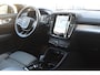 Volvo XC40 B4 211PK Automaat Plus Dark / Navigatie / Adaptive Cruise / Harman Kardon / Stuur- & Stoelverwarming / Elektrische achterklep / Achteruitrijcamera / Elektrische stoelverst. met geheugen / Trekhaak
