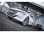 Peugeot e-208 EV Allure 50 kWh ** Camera ** Stoelverwarming ** Rijbereik tot 340km (WLTP)