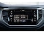 Volkswagen T-Roc 1.0 TSI 110pk Style | Achteruitrijcamera | Navigatie | Apple Carplay & Android Auto