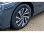 Volkswagen Golf 1.4 eHybrid Style *Massage | Sfeerverlichting | ACC | Clima | Navi | Memory | Apple Carplay | IQ Full LED | Getint glas | Parkeersensoren*