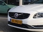 Volvo V60 1.5 T3 Ocean Race | Volledig dealeronderhouden| Schuif-/ kanteldak| Afneembare trekhaak| Verwarmbare voorstoelen| Standkachel| Parkeersensoren voor + achter| Achteruitrijcamera| Bochtverlichting|