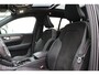 Volvo XC40 1.5 T3 R-Design / Pano / Navi / Stoelverwarming
