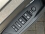 Peugeot 308 SW 1.6 Plug-in Hybrid 180 Allure Avantage | Parkeercamera/-sensoren | Stoelverwarming | Standkachel | AGR Stoelen | Adaptive Cruise Control | Climate Control | Draadloze telefoonlader |